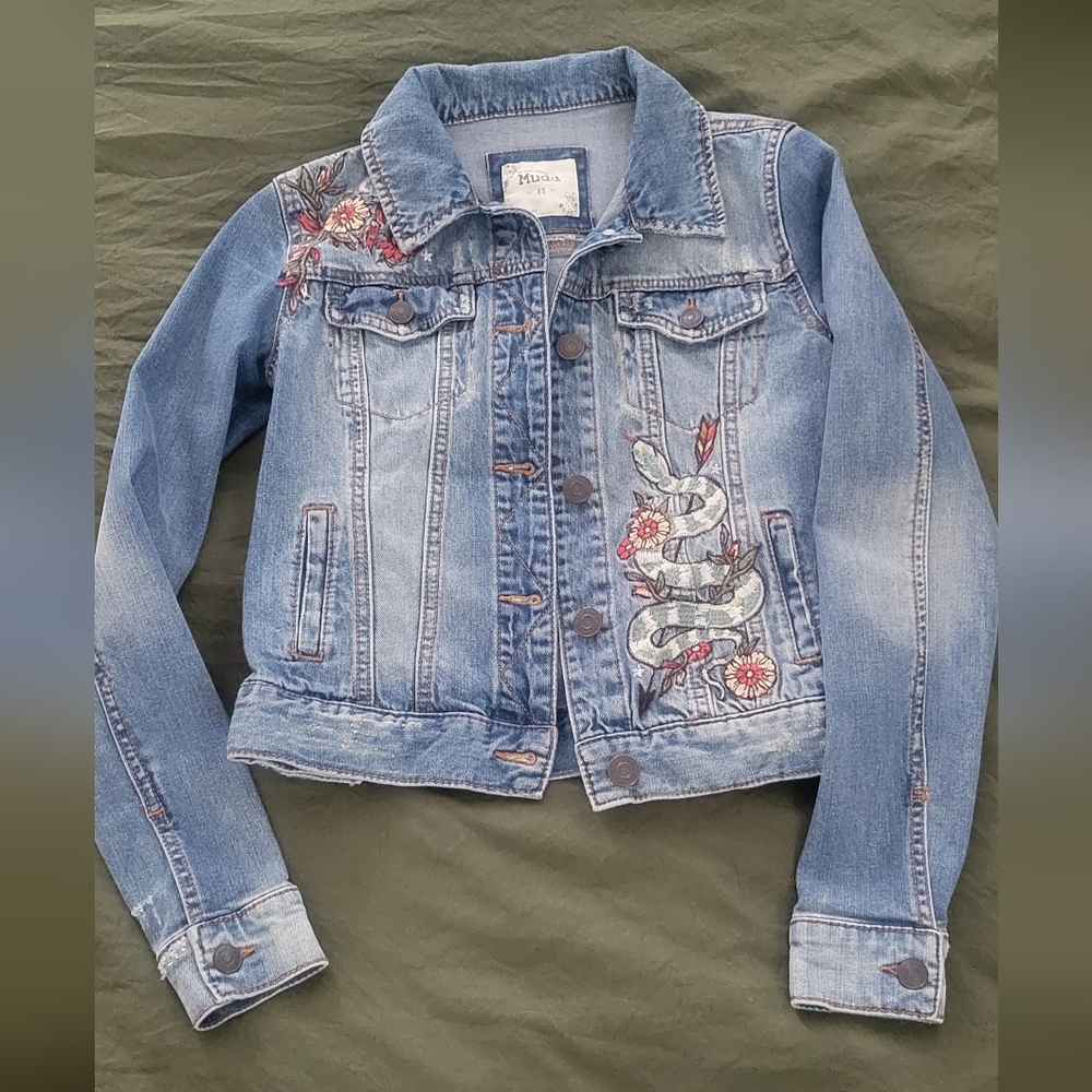 Mudd embroidered jean jacket